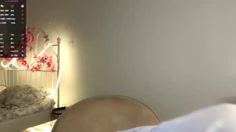 Lia  online show from 14, 10, 2025