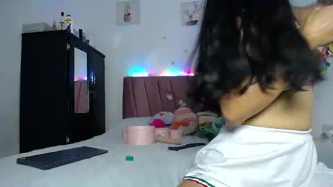 liahdiaz_ online show from 1, 7, 2026