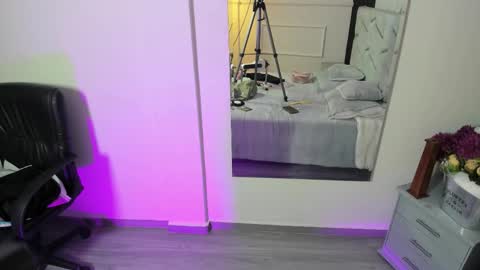 Liah Fontaine online show from 2, 12, 2025