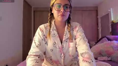 Lia  online show from 19, 7, 2026