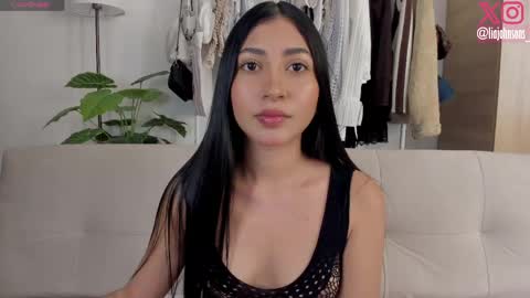 Snapshot of liajohnsons_ chatting on 7, 5, 2026 Lia Johnsons online show from 7, 5, 2026
