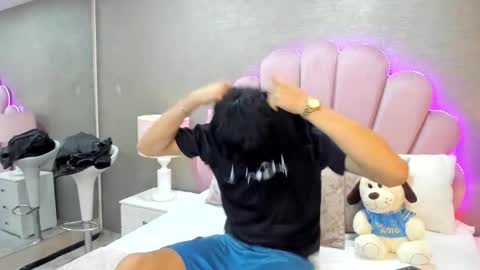 Liam Adamms online show from 9, 2, 2026