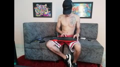 Snapshot of liam_andres12 chatting on 10, 9, 2025 Andres online show from 10, 9, 2025