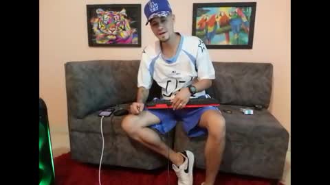 Snapshot of liam_andres12 chatting on 12, 9, 2025 Andres online show from 12, 9, 2025