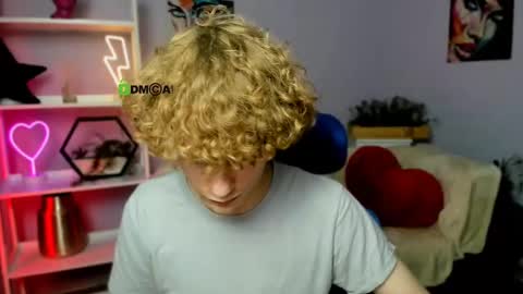 Liam online show from 8, 3, 2025