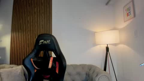 Liam Collins online show from 22, 5, 2026