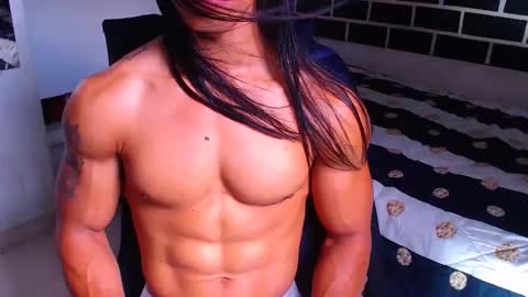 Snapshot of liam_domain chatting on 4, 11, 2025 LIAM online show from 4, 11, 2025