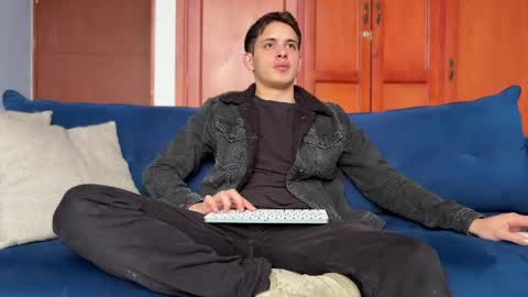 Snapshot of liam_enzho chatting on 17, 4, 2026 Liam online show from 17, 4, 2026