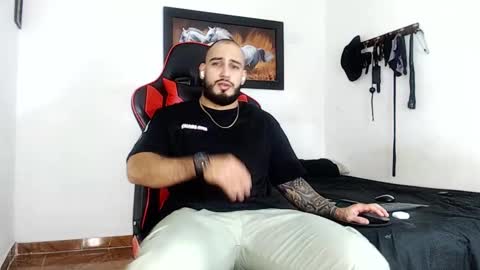 Snapshot of liam_k18 chatting on 8, 12, 2024 liam_k18 online show from 8, 12, 2024