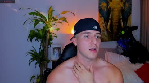 Snapshot of liam_oficial chatting on 6, 2, 2025 liam online show from 6, 2, 2025