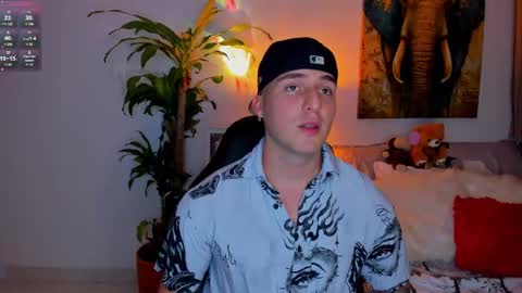 Snapshot of liam_oficial chatting on 23, 2, 2025 liam online show from 23, 2, 2025