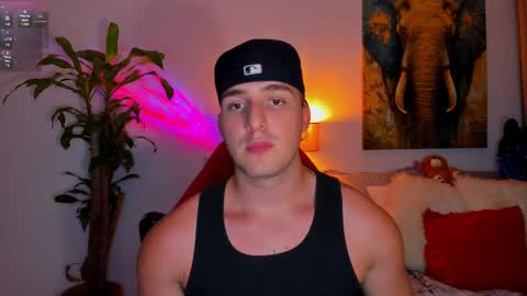 Snapshot of liam_oficial chatting on 1, 3, 2025 liam online show from 1, 3, 2025