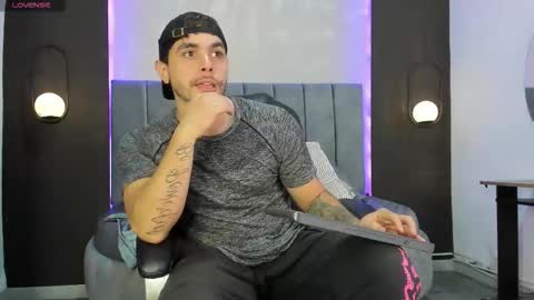 Liam online show from 12, 11, 2025