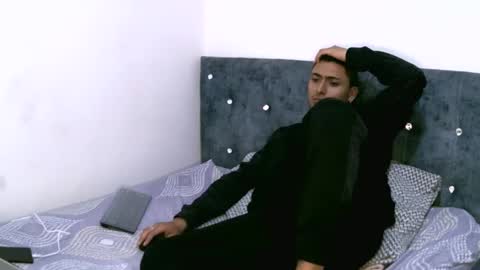 Liamandcloe01 online show from 5, 3, 2025