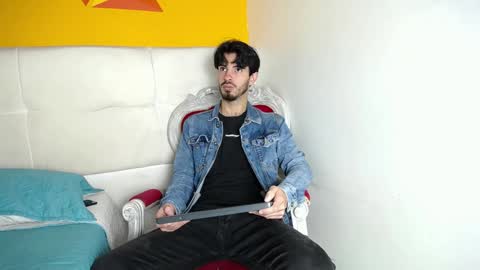 Snapshot of liamluxe chatting on 13, 12, 2024 LiamLuxe online show from 13, 12, 2024