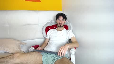 Snapshot of liamluxe chatting on 14, 12, 2024 LiamLuxe online show from 14, 12, 2024
