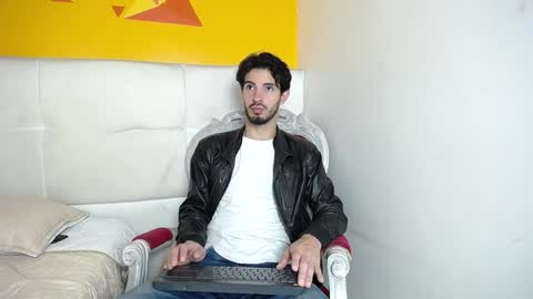 Snapshot of liamluxe chatting on 26, 12, 2024 LiamLuxe online show from 26, 12, 2024