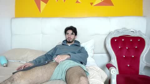 Snapshot of liamluxe chatting on 27, 12, 2024 LiamLuxe online show from 27, 12, 2024