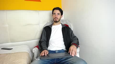 Snapshot of liamluxe chatting on 28, 12, 2024 LiamLuxe online show from 28, 12, 2024