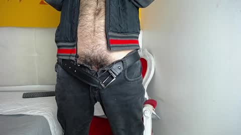 Snapshot of liamluxe chatting on 6, 1, 2025 LiamLuxe online show from 6, 1, 2025