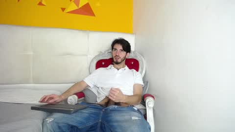 Snapshot of liamluxe chatting on 11, 1, 2025 LiamLuxe online show from 11, 1, 2025