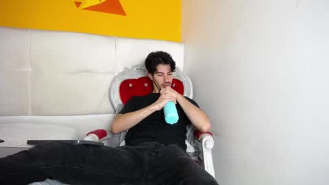 Snapshot of liamluxe chatting on 14, 1, 2025 LiamLuxe online show from 14, 1, 2025