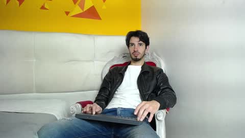 Snapshot of liamluxe chatting on 17, 1, 2025 LiamLuxe online show from 17, 1, 2025