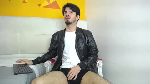 Snapshot of liamluxe chatting on 17, 1, 2025 LiamLuxe online show from 17, 1, 2025