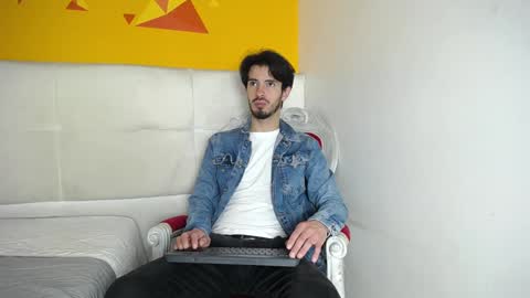 Snapshot of liamluxe chatting on 24, 1, 2025 LiamLuxe online show from 24, 1, 2025