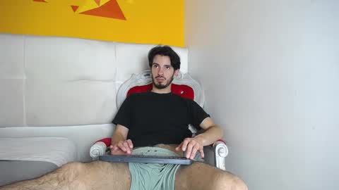 Snapshot of liamluxe chatting on 1, 2, 2025 LiamLuxe online show from 1, 2, 2025