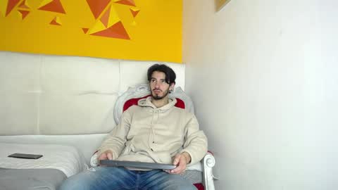 Snapshot of liamluxe chatting on 4, 2, 2025 LiamLuxe online show from 4, 2, 2025