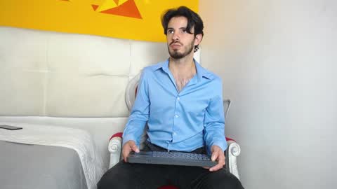 Snapshot of liamluxe chatting on 5, 2, 2025 LiamLuxe online show from 5, 2, 2025