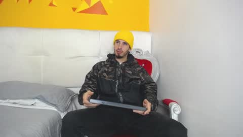 Snapshot of liamluxe chatting on 6, 2, 2025 LiamLuxe online show from 6, 2, 2025