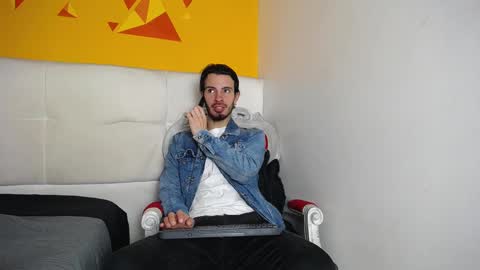 Snapshot of liamluxe chatting on 10, 2, 2025 LiamLuxe online show from 10, 2, 2025