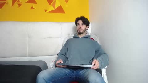 Snapshot of liamluxe chatting on 20, 2, 2025 LiamLuxe online show from 20, 2, 2025
