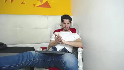 Snapshot of liamluxe chatting on 8, 3, 2025 LiamLuxe online show from 8, 3, 2025