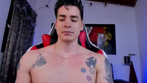 liamwyatt_ online show from 25, 2, 2025