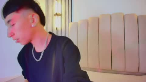 Snapshot of lian_cameron chatting on 2, 5, 2026 lian_cameron online show from 2, 5, 2026