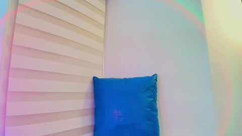 Snapshot of lian_cameron chatting on 5, 5, 2026 lian_cameron online show from 5, 5, 2026