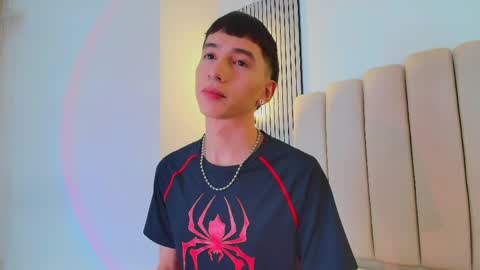 Snapshot of lian_cameron chatting on 6, 5, 2026 lian_cameron online show from 6, 5, 2026