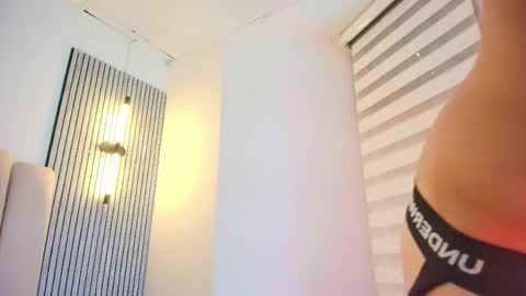 Snapshot of lian_cameron chatting on 27, 5, 2026 lian_cameron online show from 27, 5, 2026