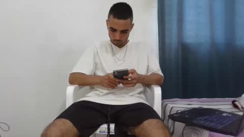 Snapshot of lian_mike203523 chatting on 17, 10, 2025 lian_mike203523 online show from 17, 10, 2025