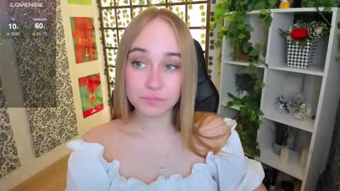 Liana online show from 5, 3, 2025