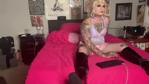 Snapshot of lianaslut69 chatting on 19, 6, 2026 lianaslut69 online show from 19, 6, 2026