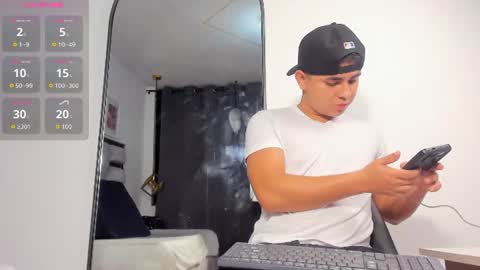 lianfox_ online show from 13, 6, 2026