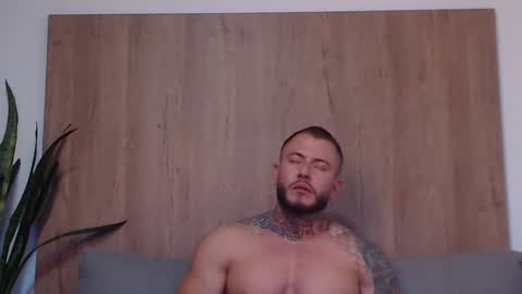 Snapshot of lianjones9 chatting on 3, 2, 2025 lianjones9 online show from 3, 2, 2025