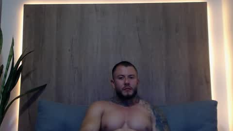 Snapshot of lianjones9 chatting on 10, 2, 2025 lianjones9 online show from 10, 2, 2025