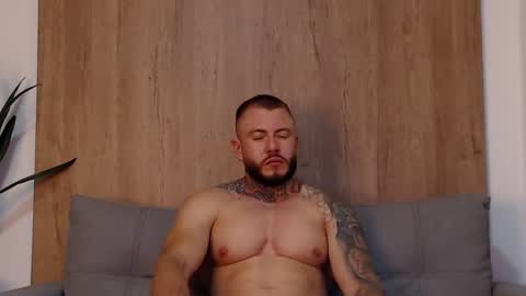 Snapshot of lianjones9 chatting on 7, 3, 2025 lianjones9 online show from 7, 3, 2025