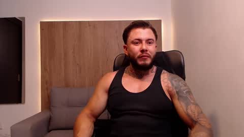 Snapshot of lianjones9 chatting on 8, 9, 2025 lianjones9 online show from 8, 9, 2025