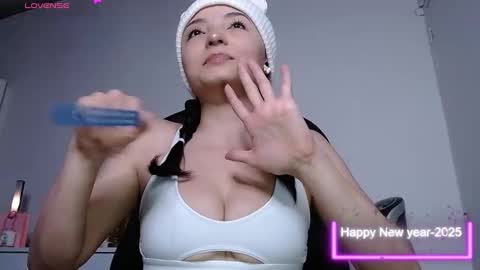 Snapshot of lianna_hot chatting on 3, 1, 2025 --- buy my content naughty in my bio- online show from 3, 1, 2025